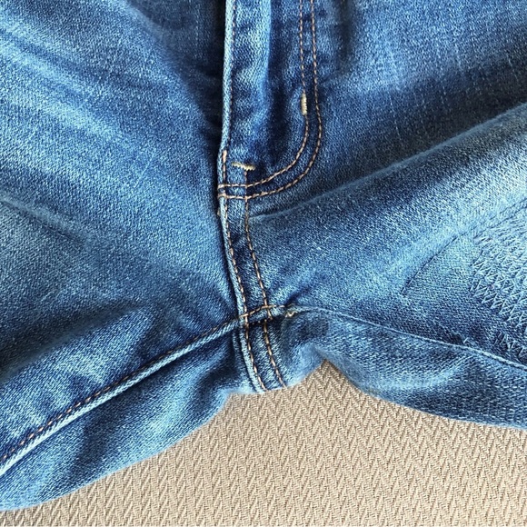 American Eagle Outfitters Ripped & Patched Denim Super Stretch Jegging 4 Short - Picture 9 of 16